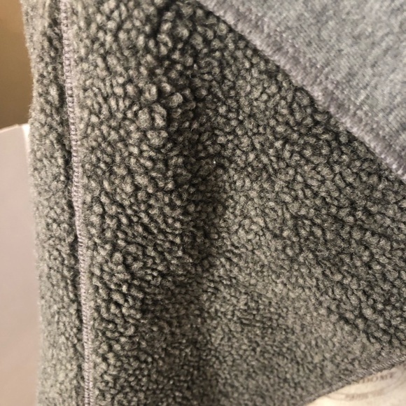 Tommy Bahama Reversible Women’s Sherpa Vest Sz S - Picture 2 of 7